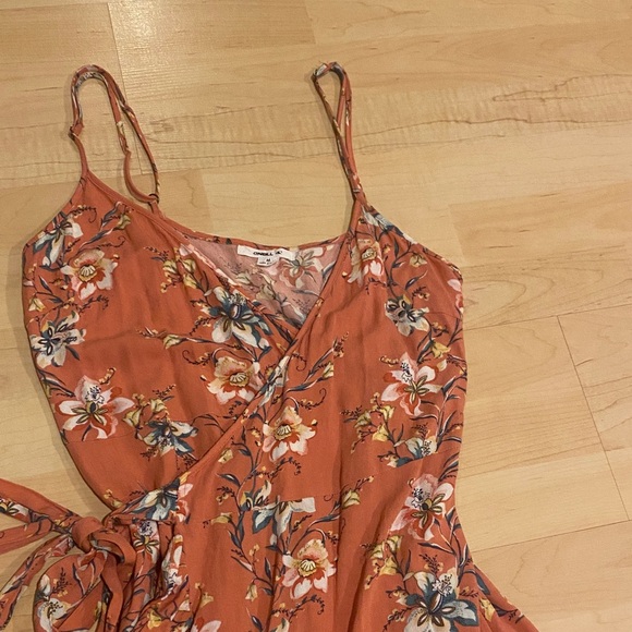 O’Neill Rust Orange Floral Wrap Midi Dress Size Medium - Picture 6 of 6